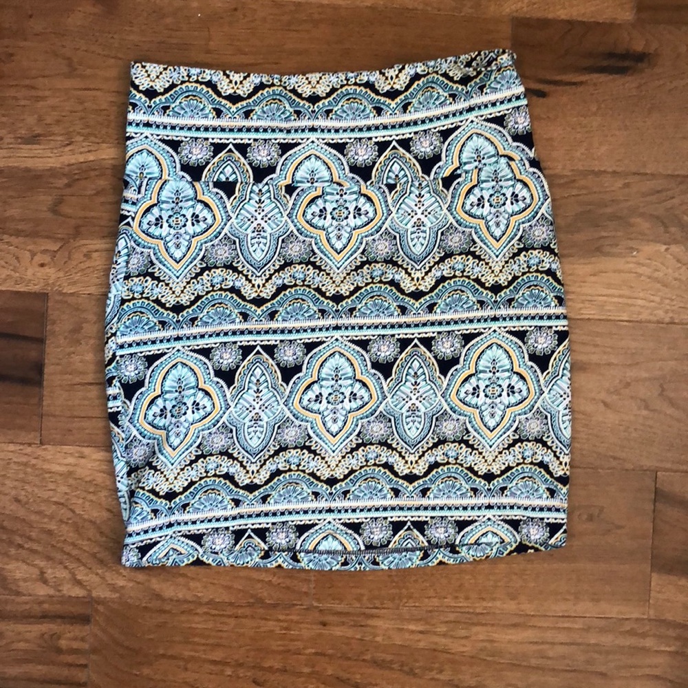 Floral mini skirt